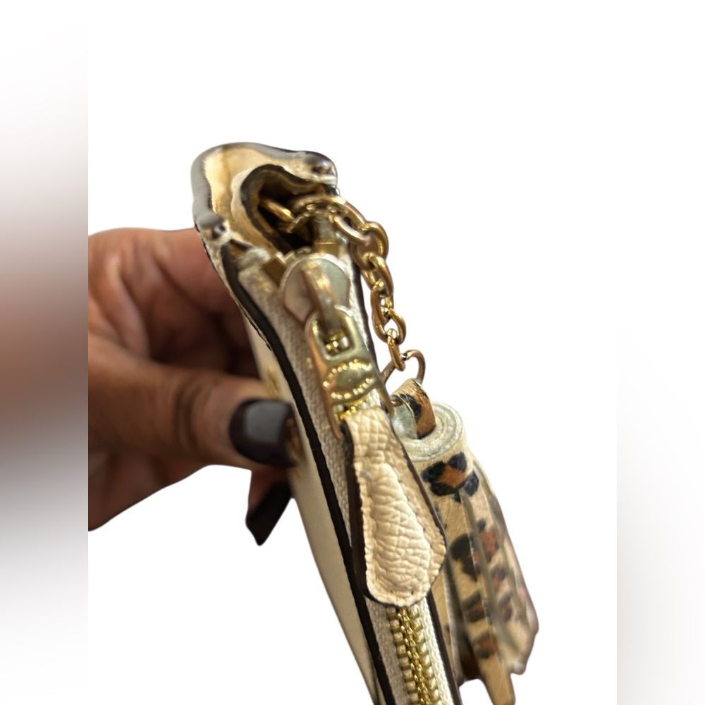 Coach Cream Textured Card Holder/ Leopard Tassel - Picture 7 of 7